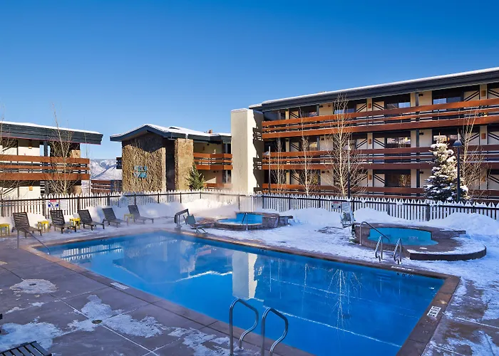 Dog friendly hotels Wildwood Snowmass