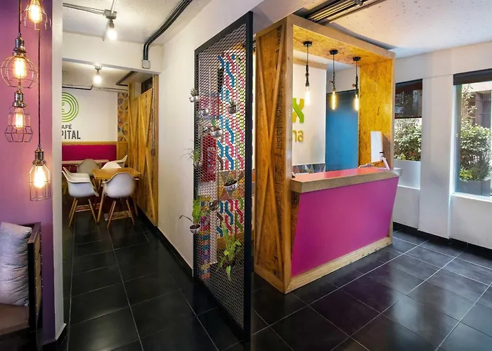 Family Hotel: Hotel Mx Mas Roma Cdmx, Trademark Collection By Wyndham