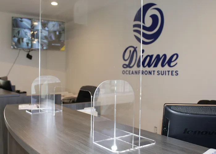 Motel: Diane Oceanfront Suites
