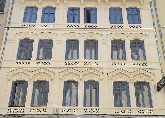 Cheap hotels De Paris