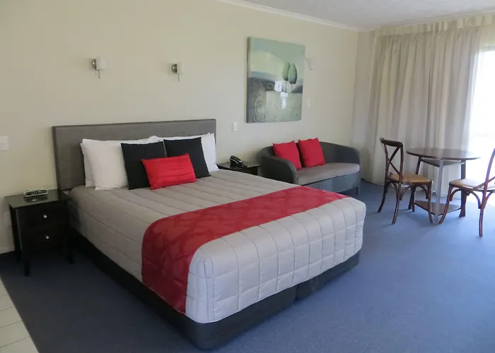 Harbour View On Ahuriri Beach In Napier Nz With Sea View Suites