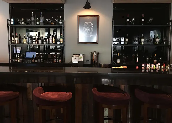 Amelie Manila
