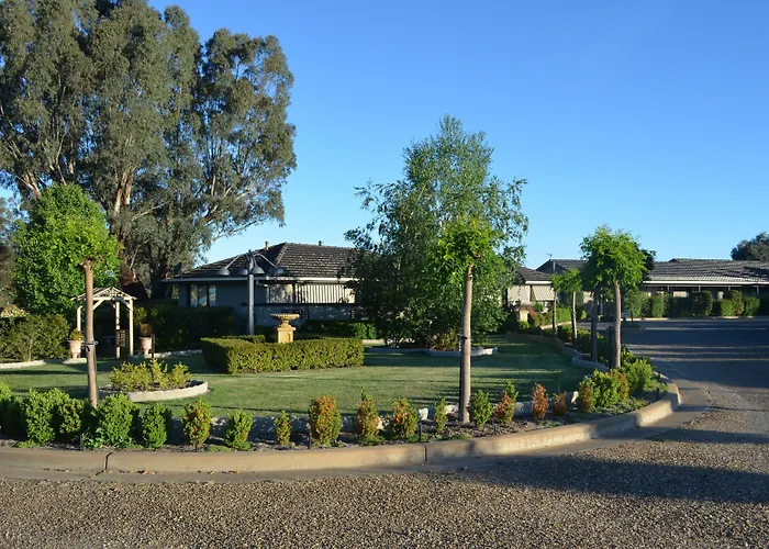 Airport Hotel: Burringa Garden Motel