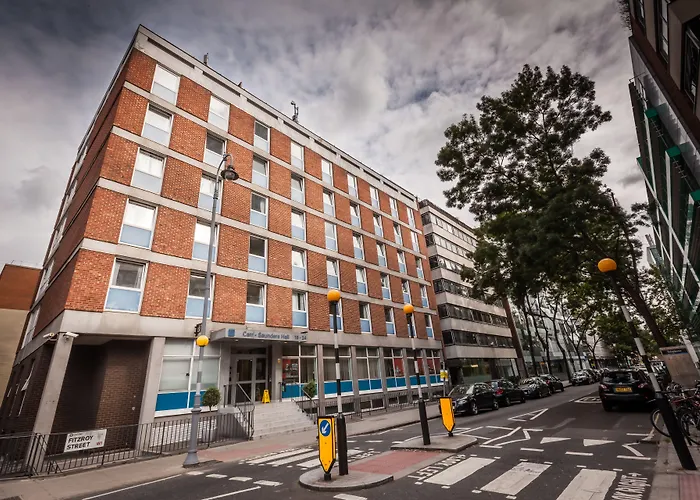 Resorts Guide Lse Carr-Saunders Hall