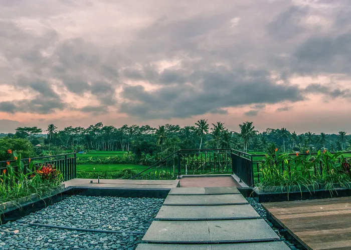 Cheap hotel: Puri Padma Hotel