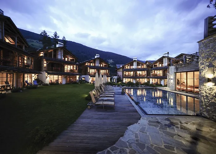 Post Alpina - Family Chalets Dolomites