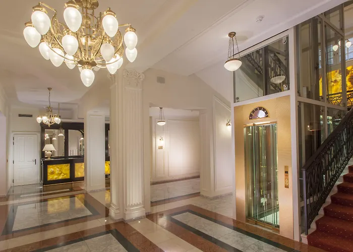 Hotel céntrico: Luxury Spa Hotel Olympic Palace