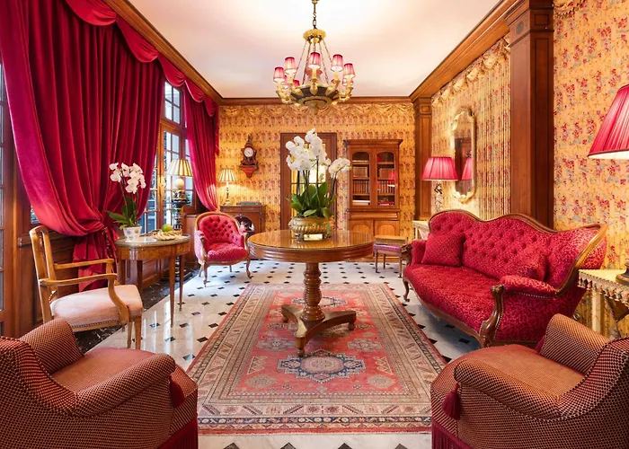 Central hotel: Hotel Duc De St-Simon
