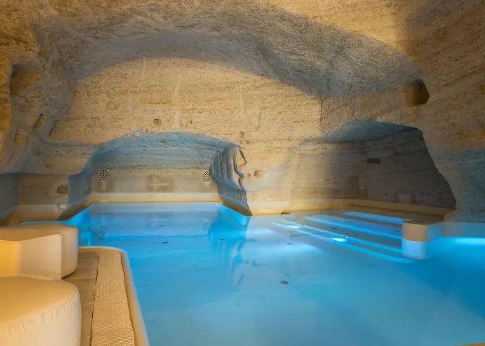 Aquatio Cave Luxury & Spa