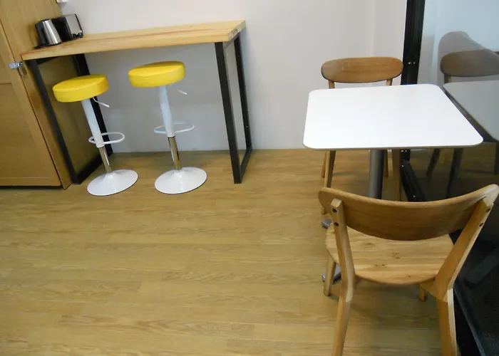 Hotel barato: Rek Inn