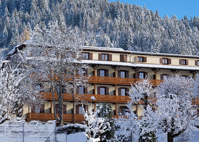 Villars Lodge