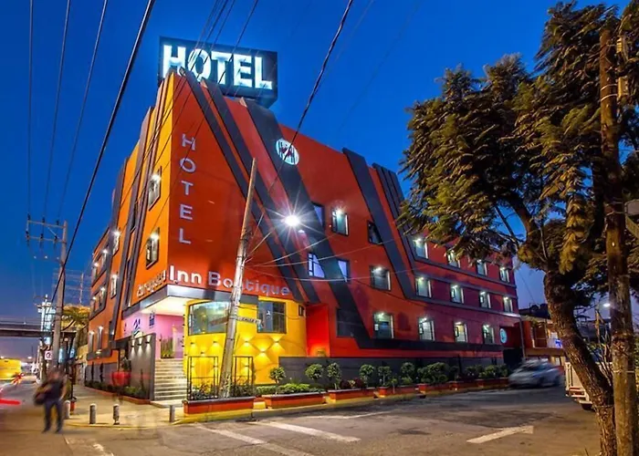  Zaragoza Inn Boutique