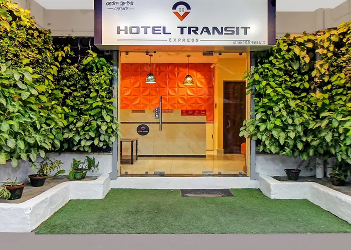 Сity center hotels Itsy s Transit Express Near Sealdah Station