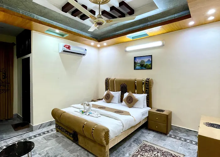 Sapphire Inn