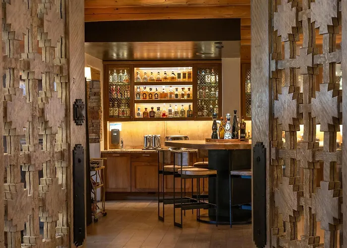 5 star hotels Rosewood Inn Of The Anasazi