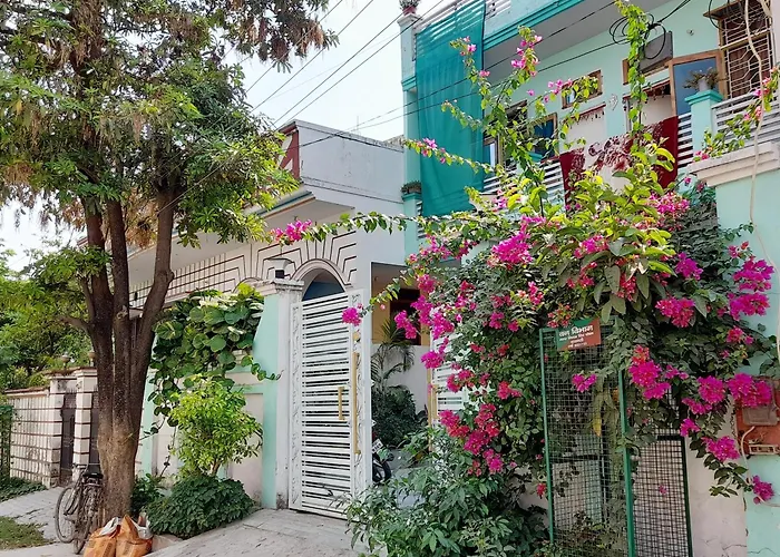Kanak Home Stay