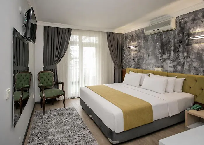 Pera Capitol - Taksim & Istiklal
