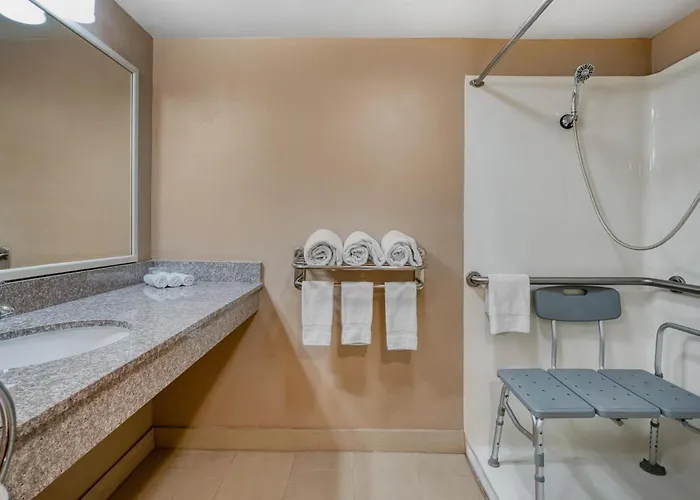 Surestay Hotel By Best Western Camarillo