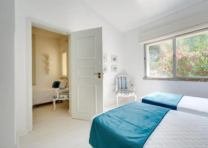 Luxury hotel only: Muthu Clube Praia Da Oura