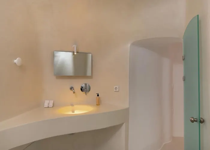 Aesthesis Boutique s Fira
