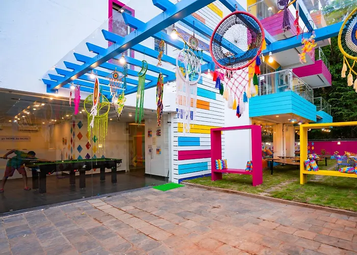 Hotel near College: Gostops Goa, Baga