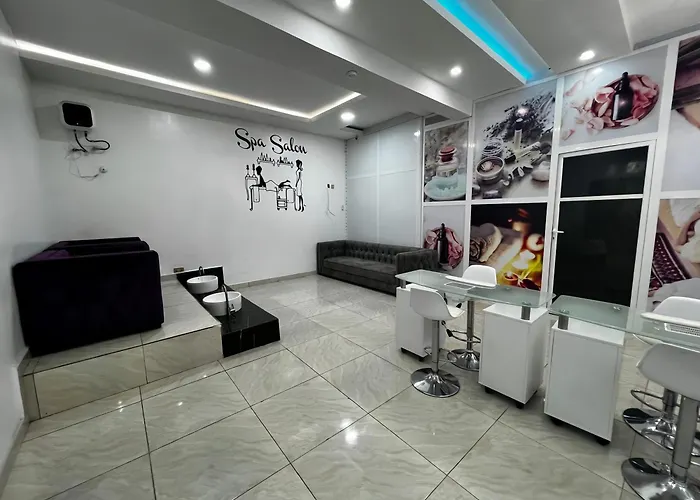 247 Luxury Hotel & Apartment Ajah