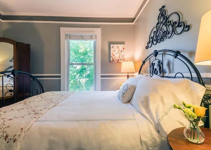 Bed and Breakfast Inn St Helena