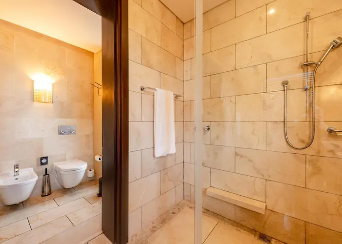 Pet Friendly hotel: Pezula Nature Retreat