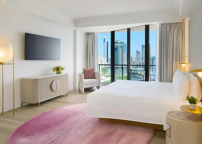 Hotel near College: Marriott Vacation Club At Surfers Paradise