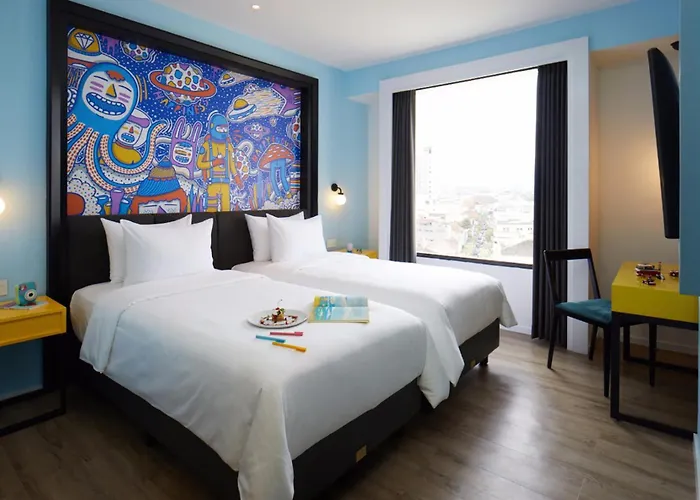 De Braga, Artotel Curated