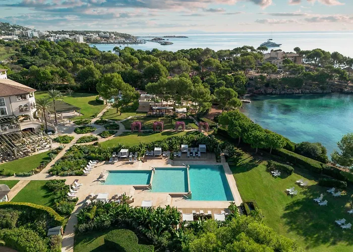 The St. Regis Mardavall Mallorca Resort