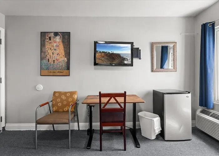 Motel: Rest Haven Motel