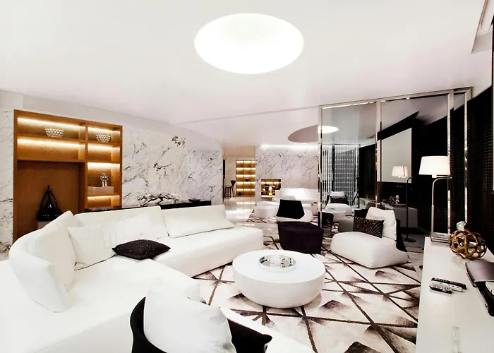 Motel: W Bangkok Hotel