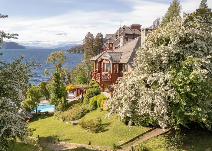 Luxury hotel only: Charming Luxury Lodge & Private Spa
