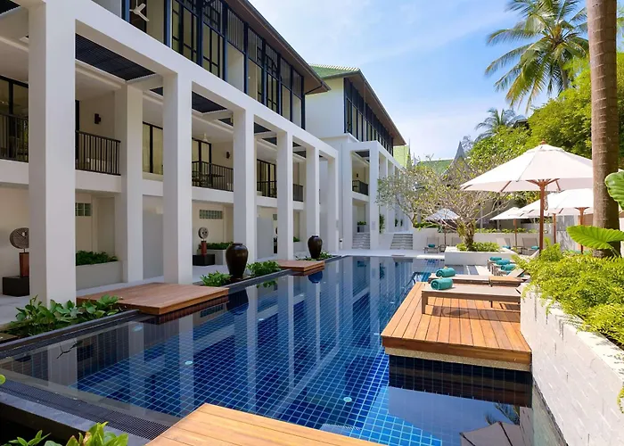 Outrigger Surin Beach