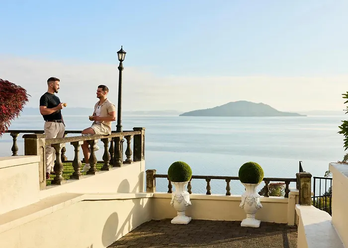 Hotels with tennis On The Point - Lake Rotorua