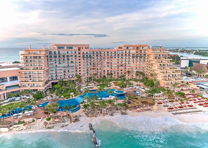 Grand Fiesta Americana Coral Beach