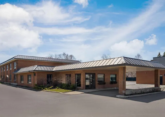 Golf hotels Ramada By Wyndham Laval
