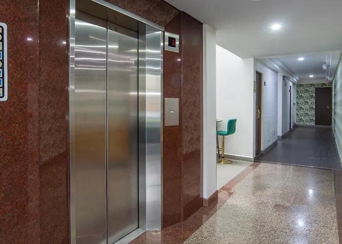 Cheap hotels Menara