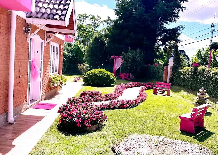 Pousada Pink Village