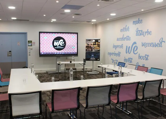 Mercure Centre Compans