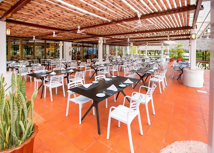 Luxe hotel: Melia Puerto Vallarta