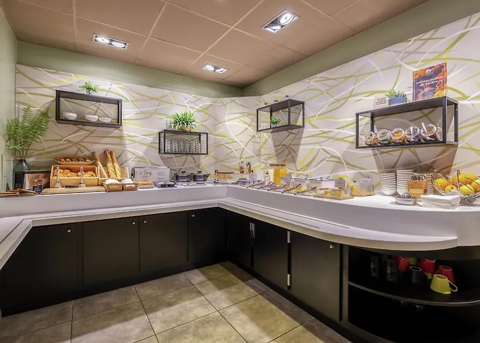 Pets Allowed Hotel Ibis La Rochelle Centre Historique