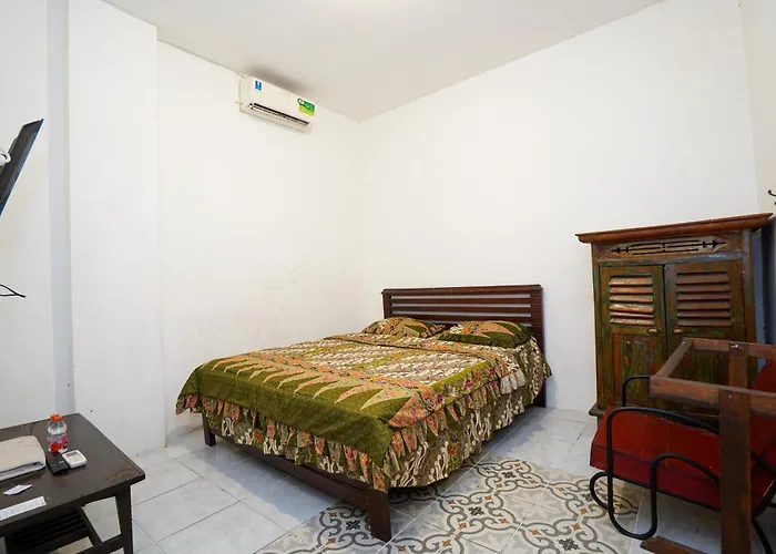 Griya Gribig Guest House Mitra Reddoorz