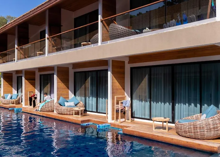 Golf hotels Akira Lipe