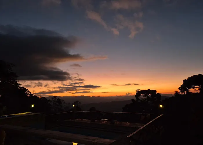 Pousada Village Por do Sol by Concavus