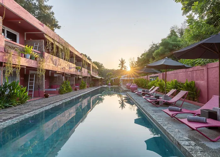 3 star hotels Pinkcoco Gili Trawangan - Constant Surprises - For Cool Adults Only
