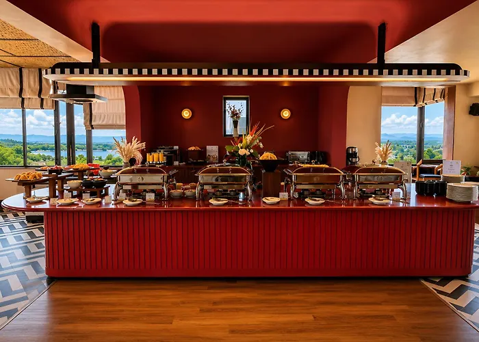 Dog friendly hotels Sierra - By The Lake