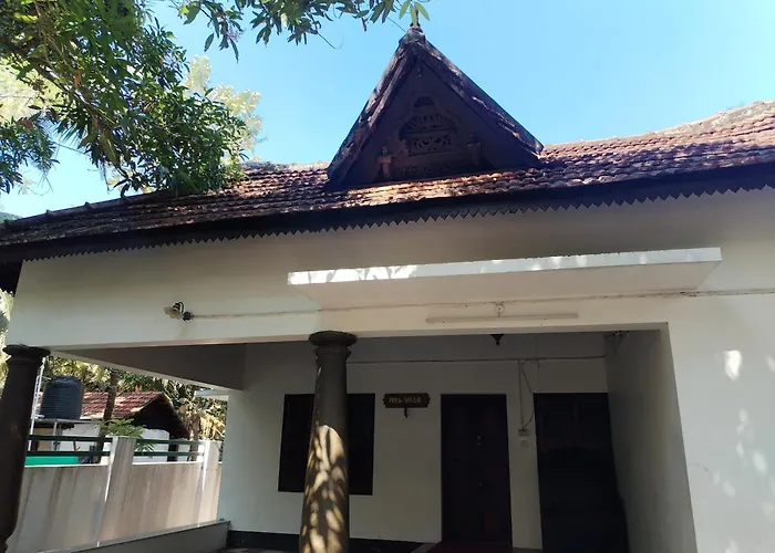 Sambranikodi Resort And Home Stay