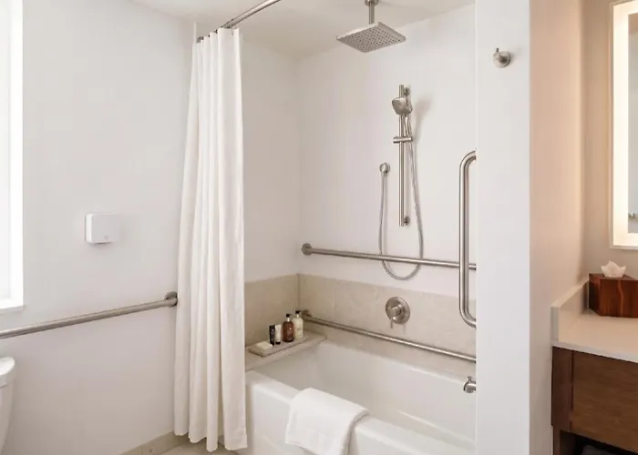 Cheap hotels Best Western Plus Boston